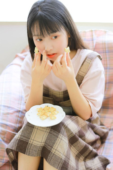 强撕妓女内衣裤欲霸王硬上弓